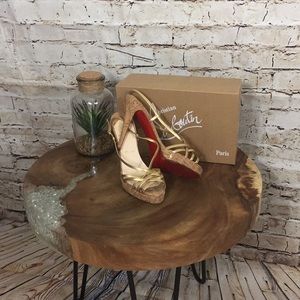 Christian Louboutin Cork Gold Nappa sz 40